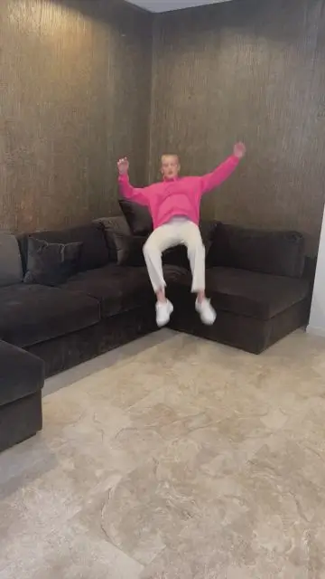 通过做响指在空中移动 - 1