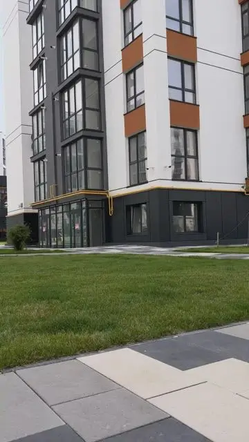 Moving around in space on a chair - 3