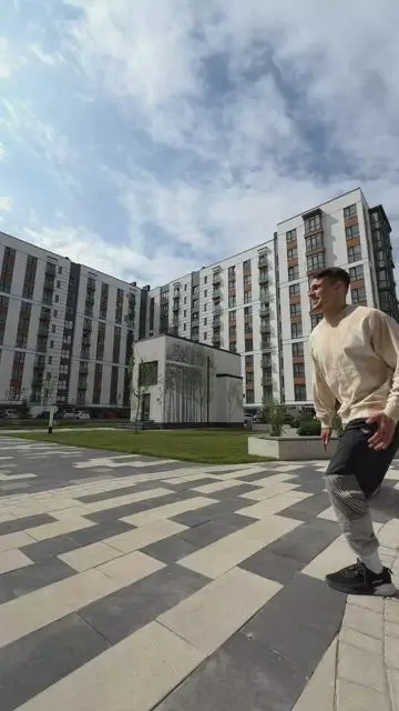 Walk along the street and in a jump are transported to different locations - 5