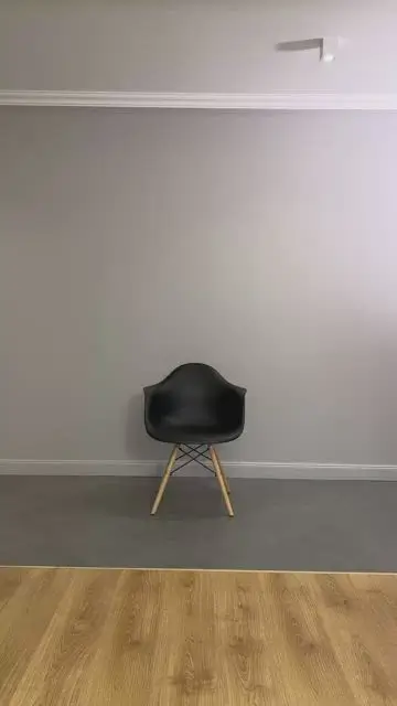 Туфли летают в замедленной съемке и меняют образ - 4