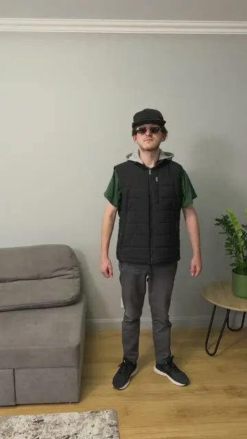 Герой змінює образ за допомогою курсору та позує - 4