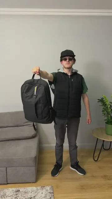 Герой змінює образ за допомогою курсору та позує - 5