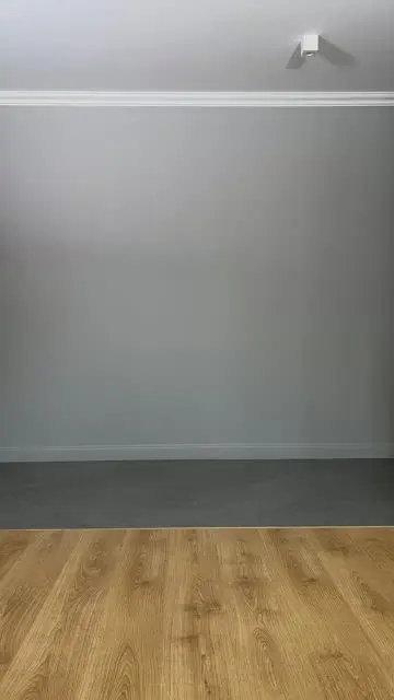 Прячемся в стене от преследований клона - 0