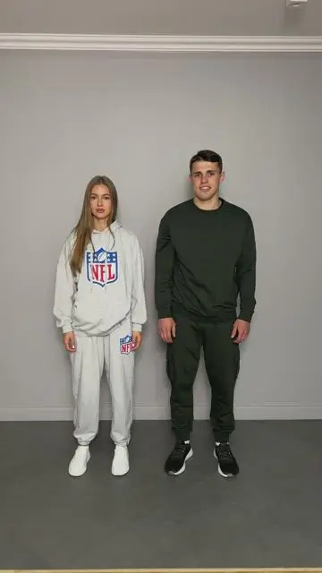 Меняем одежду в танце вместе с другом - 0