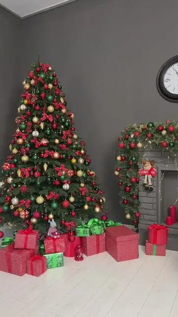 Sneeze and turn into a Christmas gnome - 5