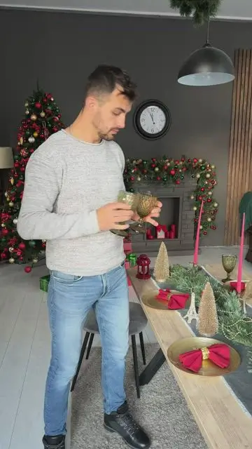 Взмахом руки переодеваемся в праздничный наряд и превращаемся в конфетти - 0