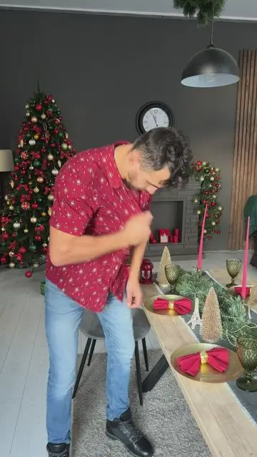 Взмахом руки переодеваемся в праздничный наряд и превращаемся в конфетти - 1