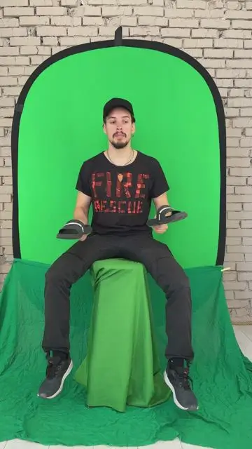 Клоны сидят друг у друга на плечах и меняют образы, бросая шлепанец - 10