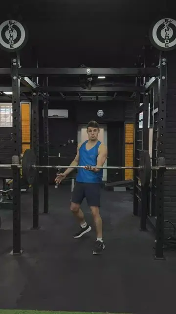 Поднимаем штангу и меняем позы - 4