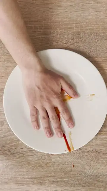 The tomato flies across the plate, preventing you from eating it - 1