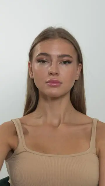 Взмахом руки пошагово наносим макияж - 8