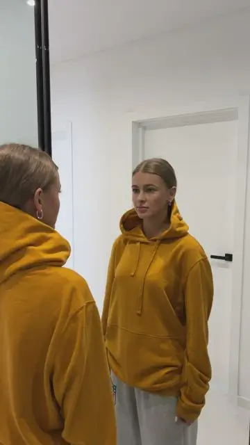 鏡の映り込みで頭を消去する - 1