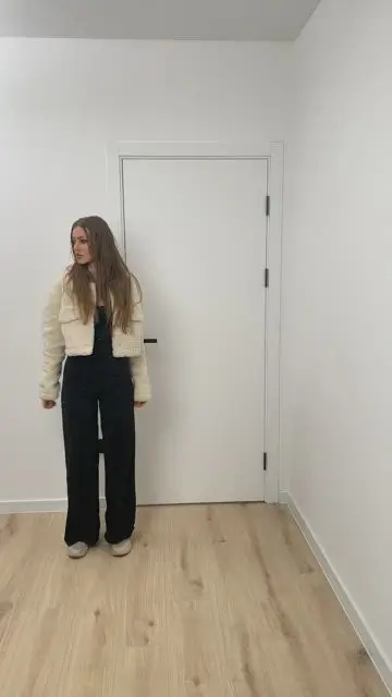 靠在牆上改變你的造型 - 0