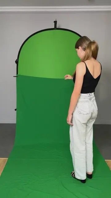 The rocket flies out of the laptop and takes the subject with it - 1