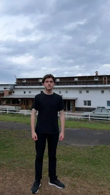 Fighters fly over the subject - 0