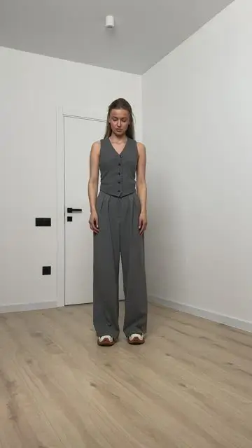 从运动鞋中出现，改变形象并消失 - 6