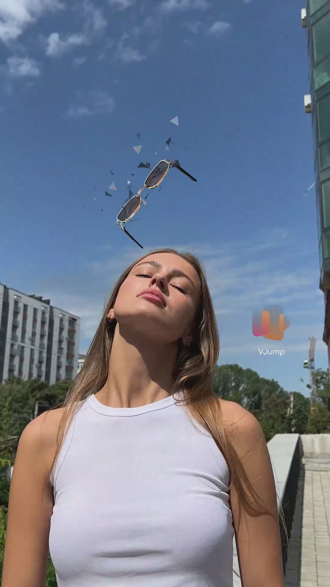 Spectacles Falling Glasses fall from the sky ️ How to make a TikTok videoe