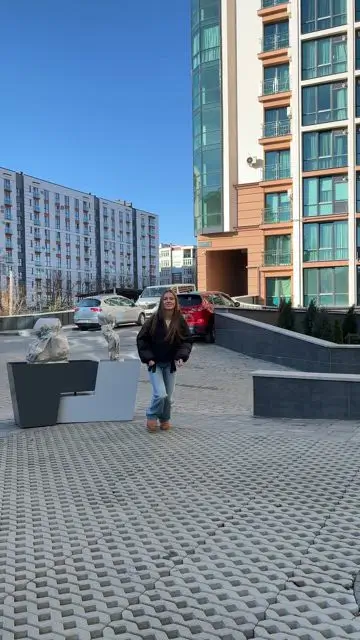 Jump and appear in the sky - 0