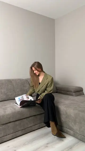 Doubles walk around the apartment - 8