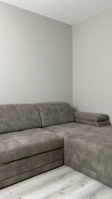 Doubles walk around the apartment - 10