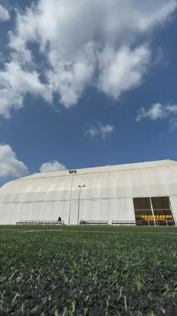 Перетворюємося на велетня і перестрибуємо через будинки - 0