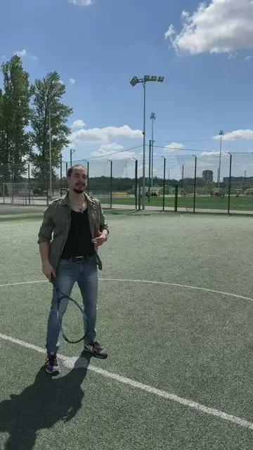 Change your look and turn off the sun with a wave of the racket - 0