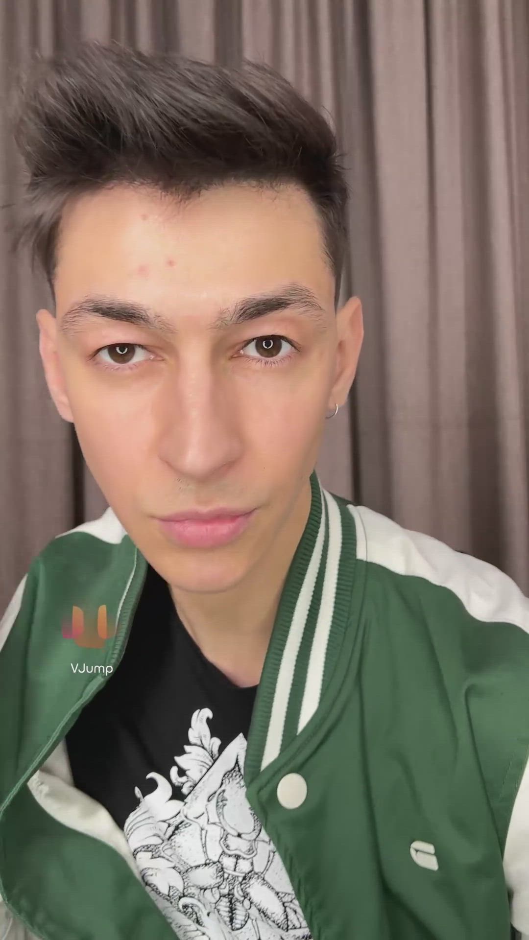 rearrange-your-body-parts-in-different-places-how-to-make-a-tiktok-videoe