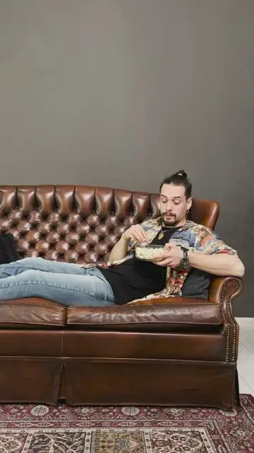 Atrapamos una enorme palomita de maíz flotando en el aire - 1