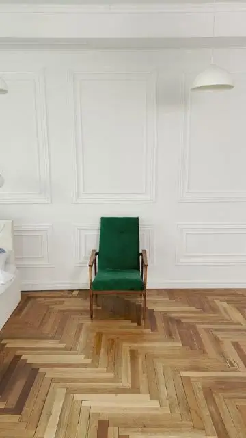 Fall from the ceiling and disappear - 0