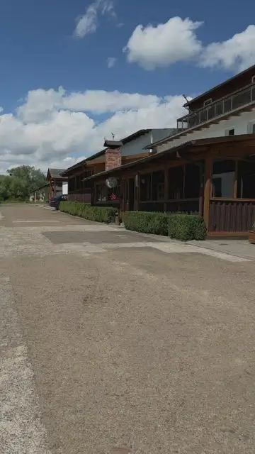 Jump into the car on the go - 0