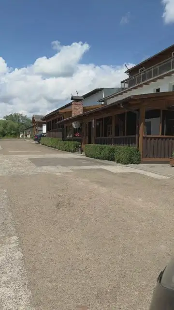 Jump into the car on the go - 2