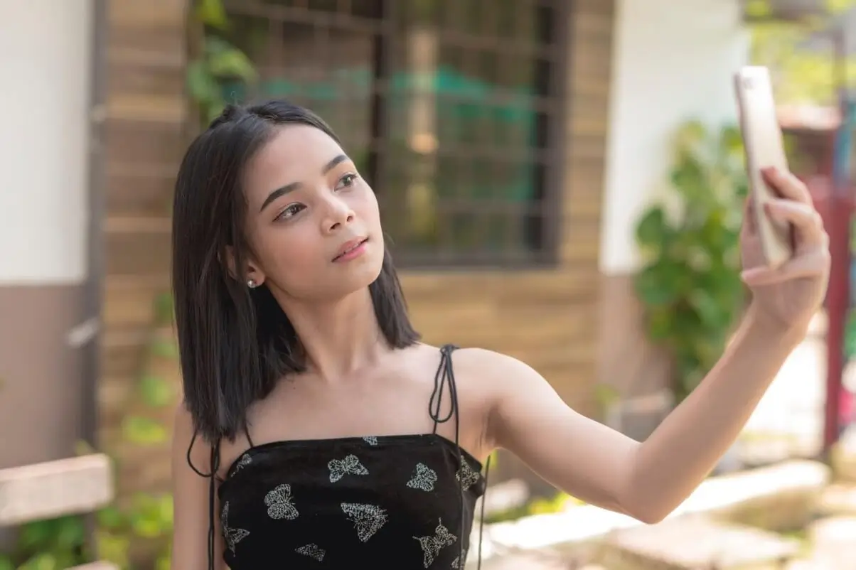 How to do TikTok makeup transitions — Photo №1