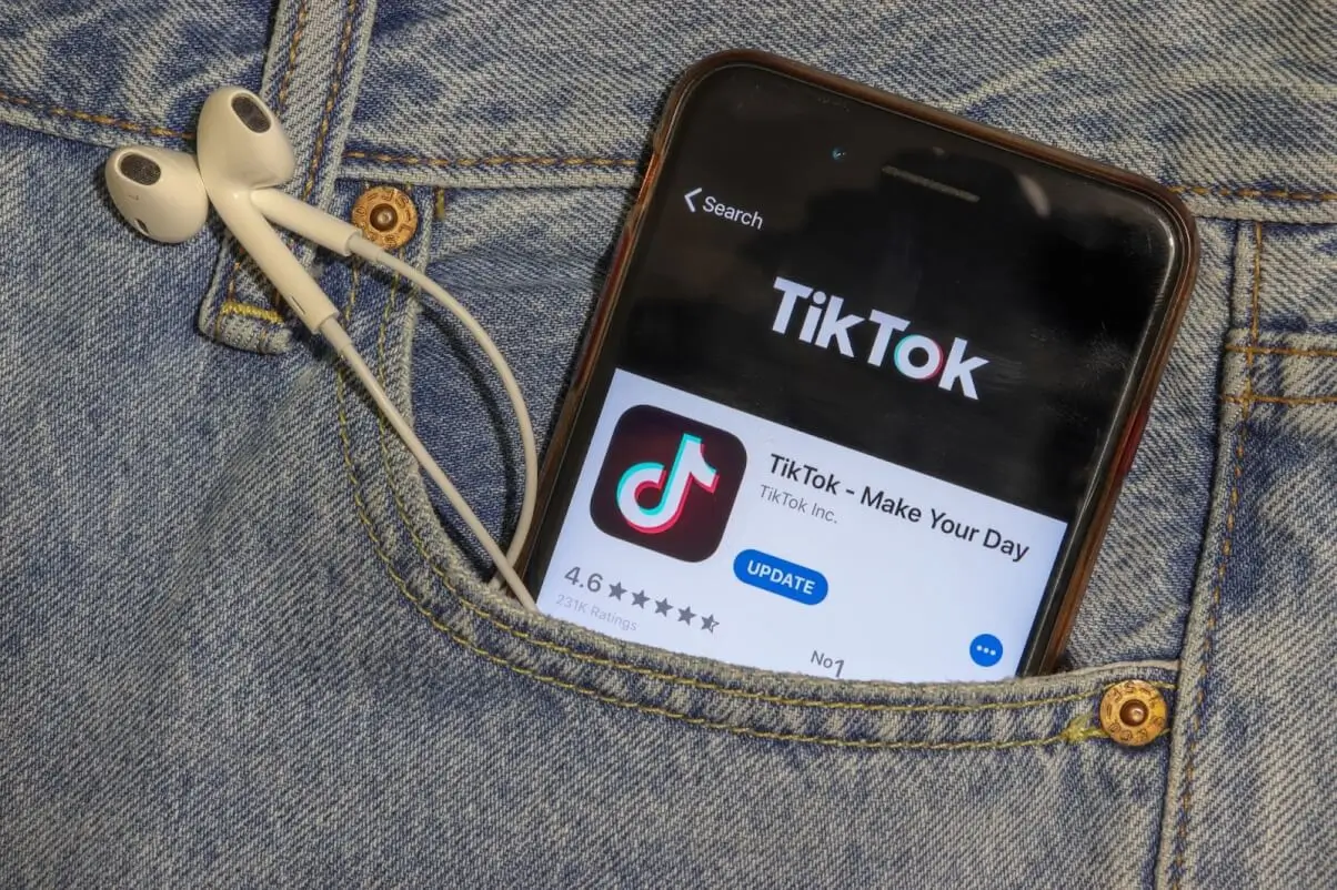 How To Do outfit Transitions on TikTok — Photo №2