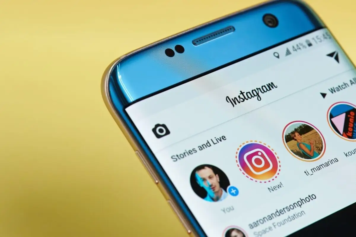 Instagram vs TikTok: best social media to make money — Photo №1