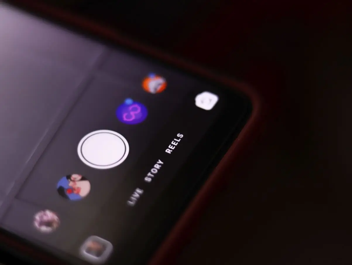 Why Add Music to Your Instagram Stories & Posts? — Photo №1