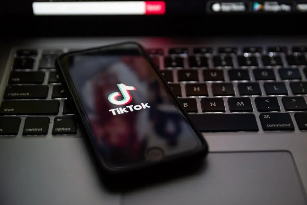 Transition Toolbox: Must-Have Effects and Tools for TikTok Video Editing — Photo №2