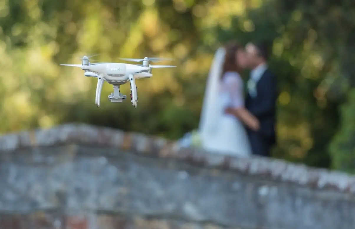 Comment faire une vidéo de mariage — Photo №1